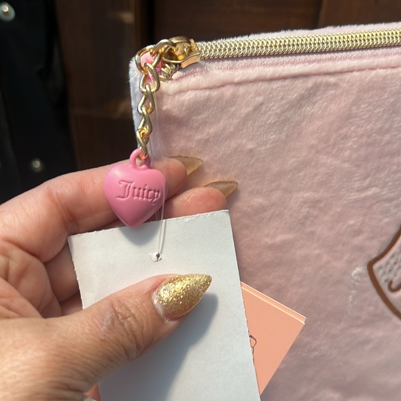 Super cute velvet blue Juicy Couture makeup bag new - Picture 4 of 4